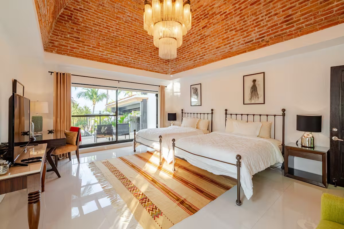 Beond Deluxe Ocean View 1